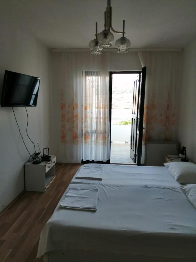 Apartmani Vuksanovic Pag Town Luaran gambar