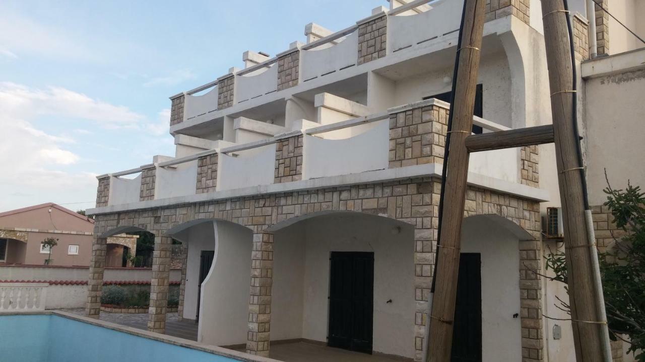 Apartmani Vuksanovic Pag Town Luaran gambar